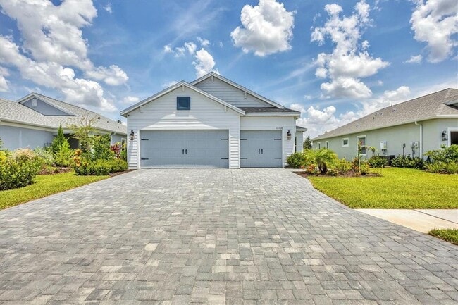 Primary Photo - 10108 Hammock Brook Dr