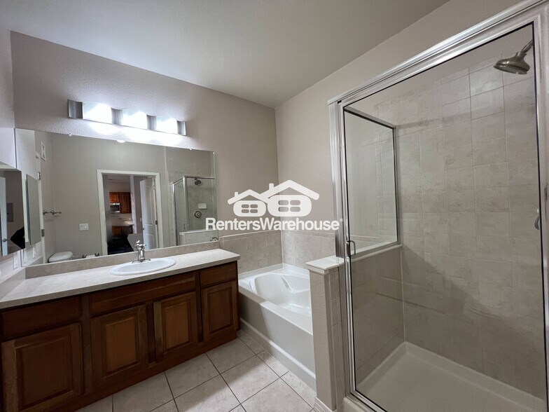 Building Photo - 10176 Park Meadows Dr