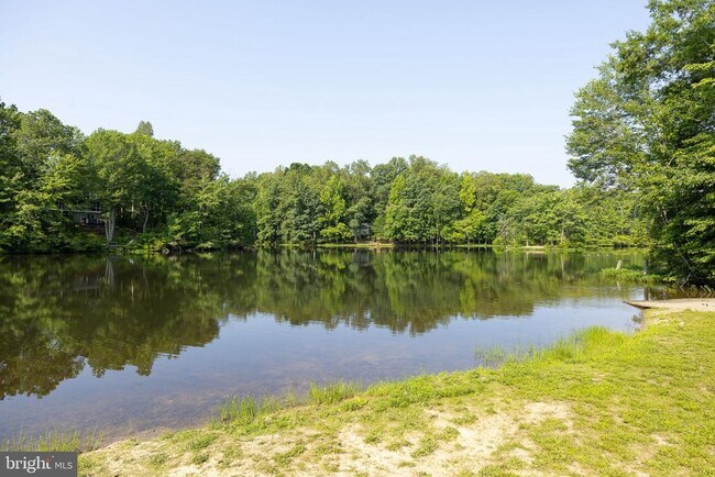 Building Photo - 13410 Wilderness Park Dr