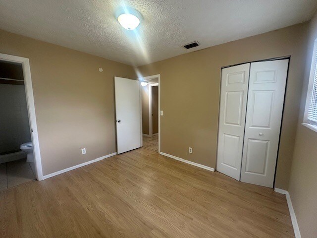 Building Photo - 3/2 Westside home with large yard