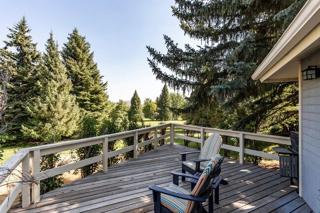 Building Photo - 2164 Three Kings Ct