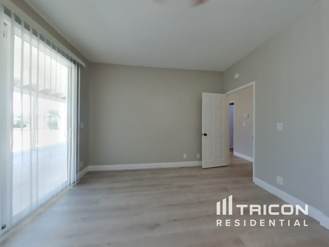 Building Photo - 43317 Sawgrass Ln