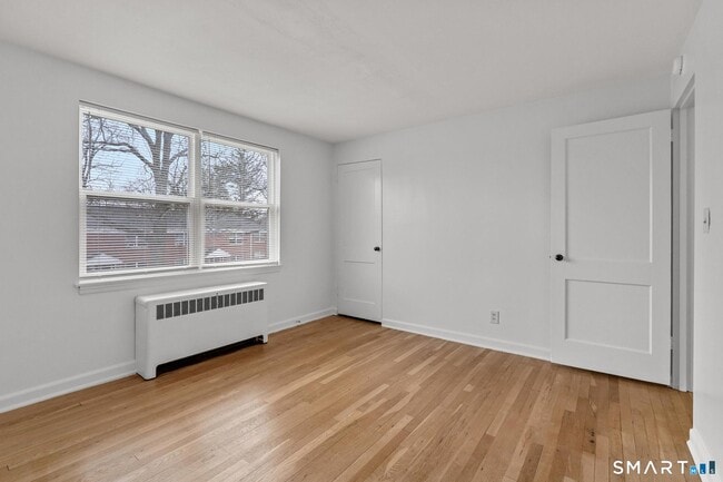 Building Photo - 52 Arnold Way