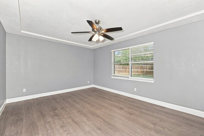 Building Photo - 3204 Denbury Dr