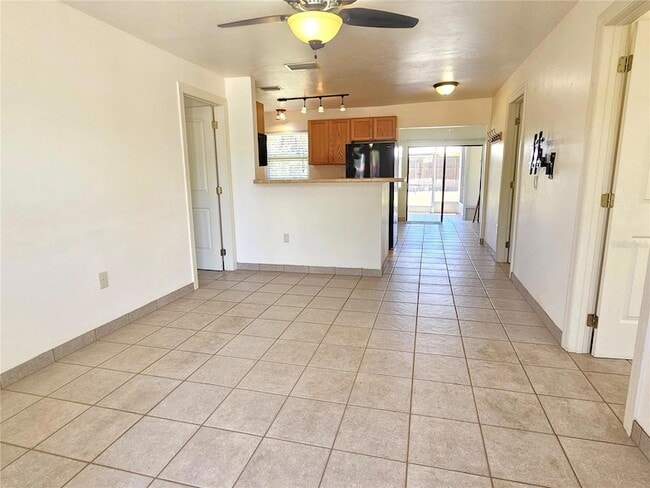 Building Photo - 323 Palmetto Rd W