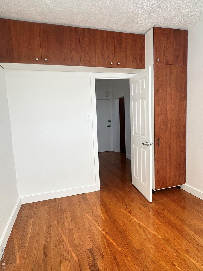 Building Photo - 60-34 56th Rd