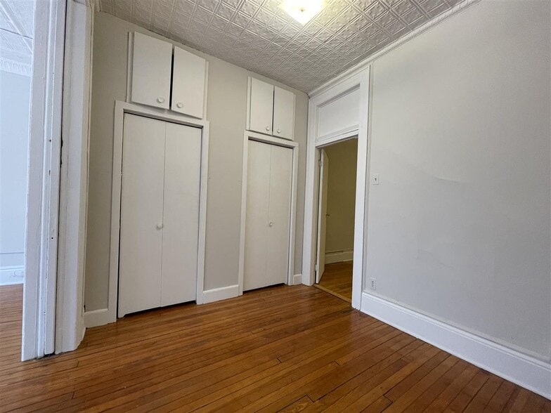 Building Photo - 1124 Washington St