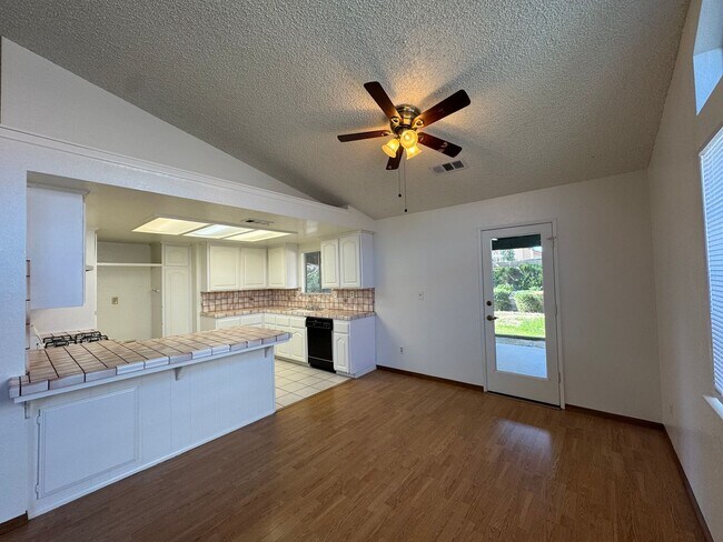 Building Photo - Spring Valley Lake Community Home