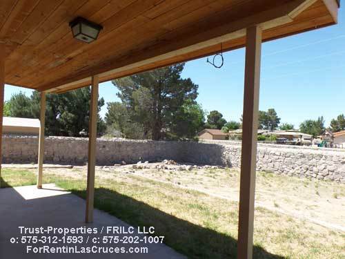 Building Photo - 5499 Cll De Rosas