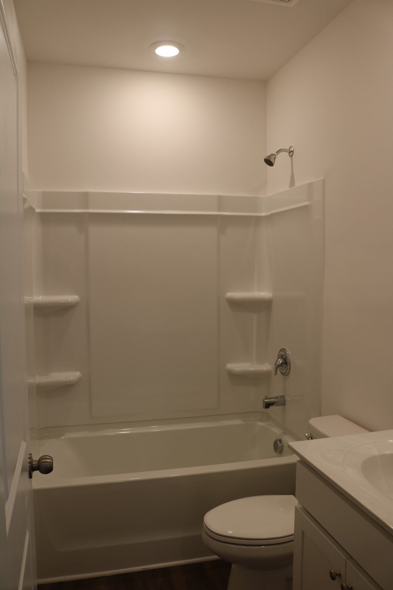 Basement - Full Bath - 95 Constitution Ave