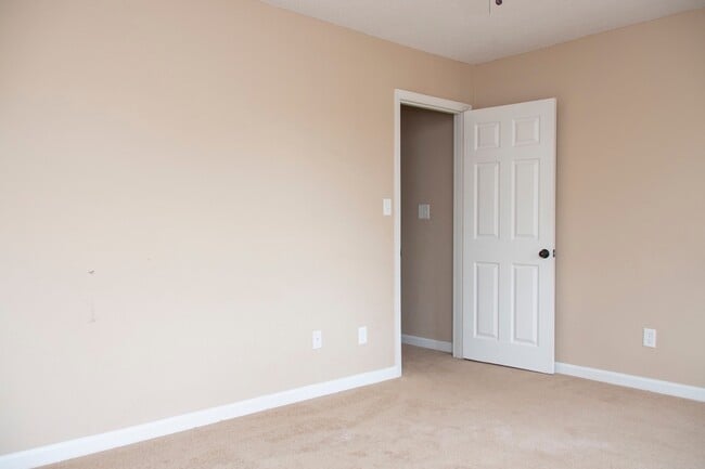 Building Photo - Half off first month rent move in special!