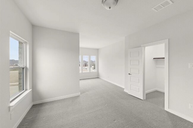 Building Photo - 204 Carmen Oak Ln