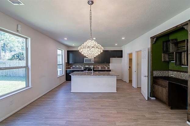 Building Photo - 14350 Persimmon Woods Dr