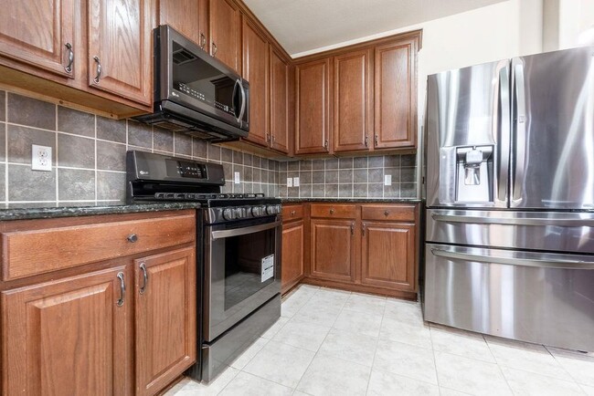 Building Photo - 1509 Greenside Dr