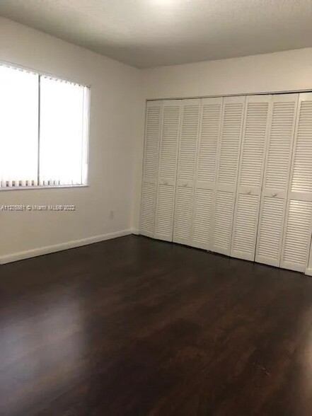 Master Bedroom - 2972 NW 67th Ct