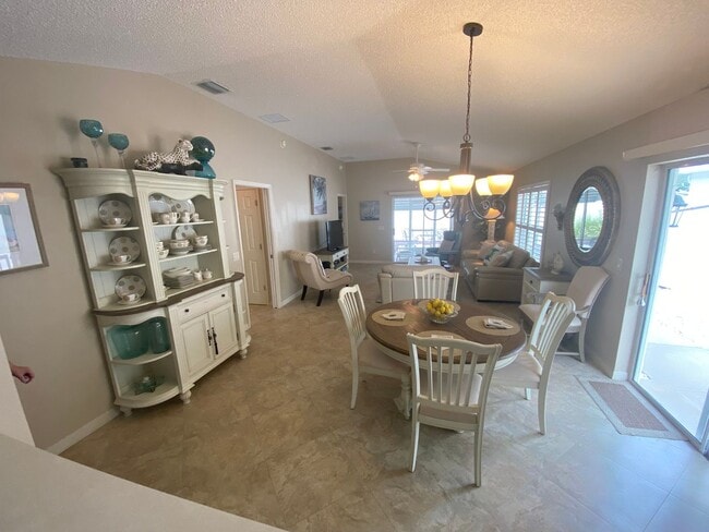 Building Photo - Beautiful Fully Furnished, SEASONAL RENTAL, Courtyard Villa In the Cottages at Summerchase