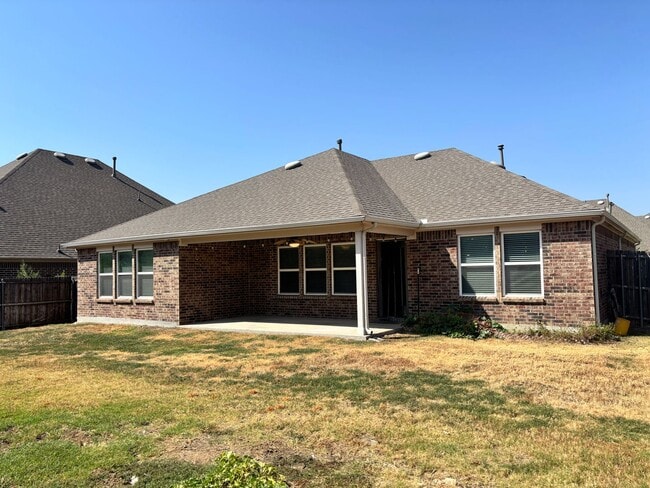 Building Photo - 8020 Horseman Rd