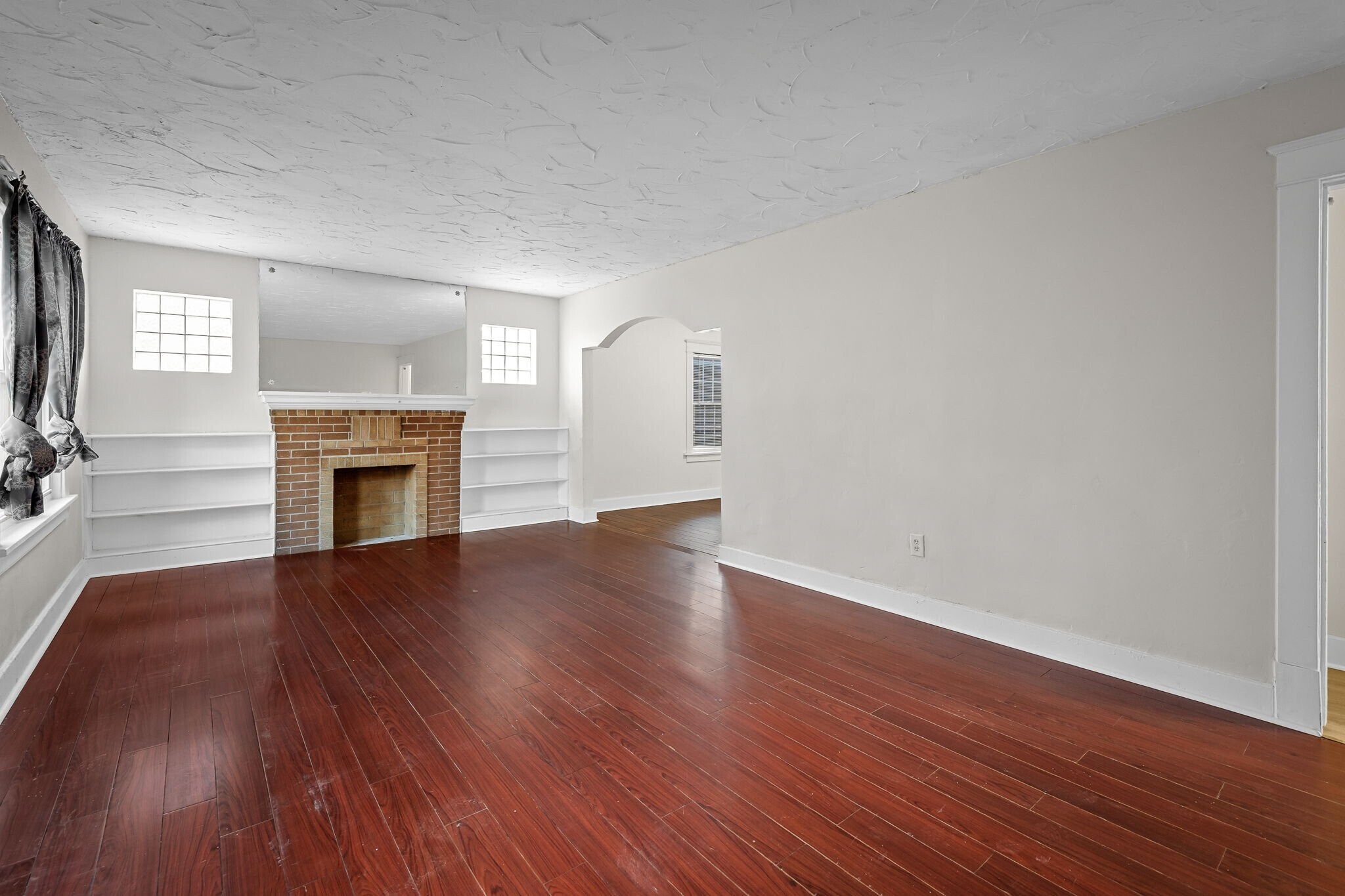 Building Photo - 246 Louisa Ave