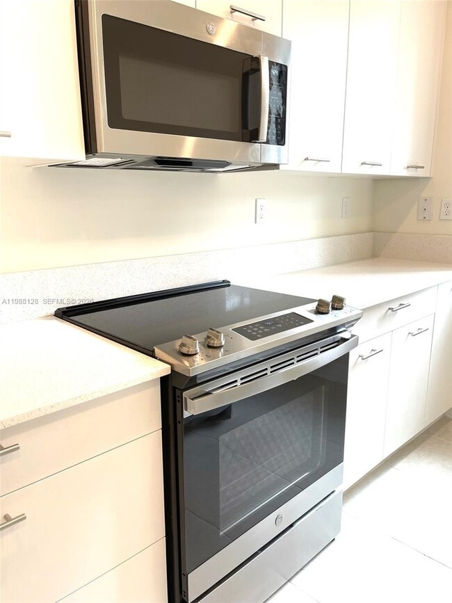 Building Photo - 4227 NW 83rd Ave