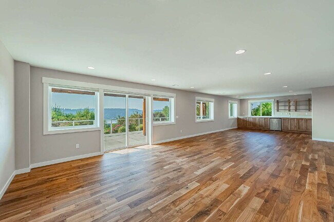 Building Photo - Captivating Rental Home perched above the ...