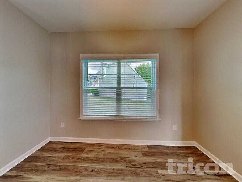 Building Photo - 120 Dunnsmore Dr