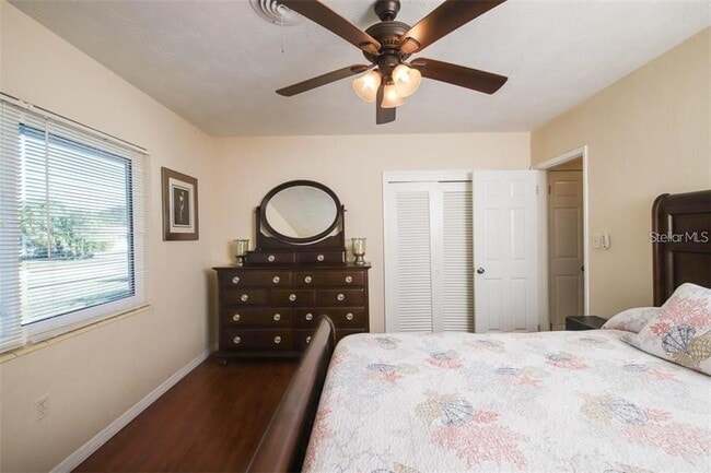 Building Photo - 2060 Sunnyside Pl