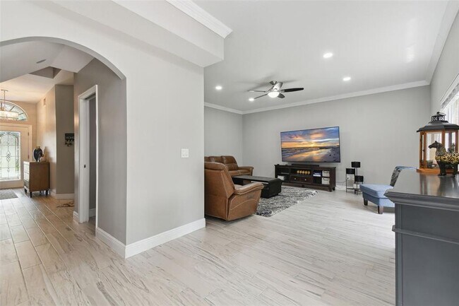 Building Photo - 19426 Sandy Springs Cir