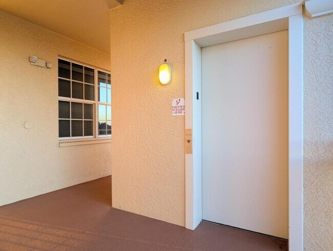 Building Photo - 1129 Van Loon Commons Cir