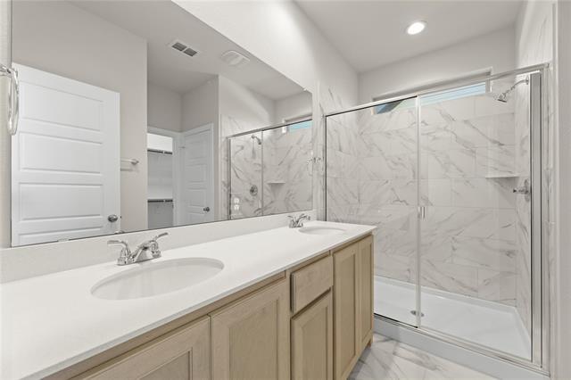 Building Photo - 1641 Mdw Crst Dr