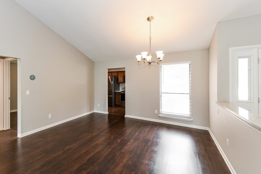 Building Photo - 10335 Arrow Forest Ct