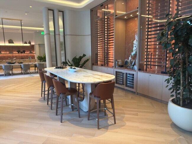 Building Photo - 77 SE 5th St