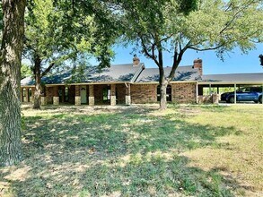 Building Photo - 3444 Stickhorse Ln
