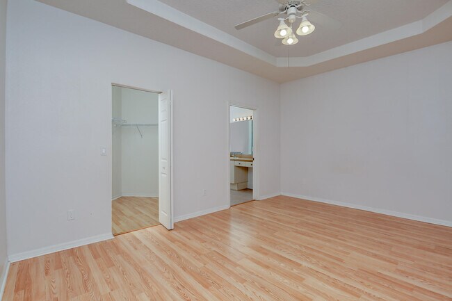 Building Photo - 309 SW Tomoka Springs Dr