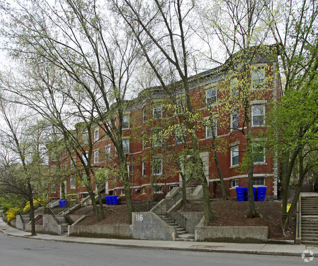 Primary Photo - Winthrop Road Apartment Homes