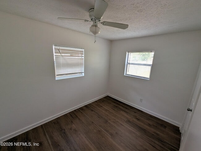 Building Photo - 3333 Myra St