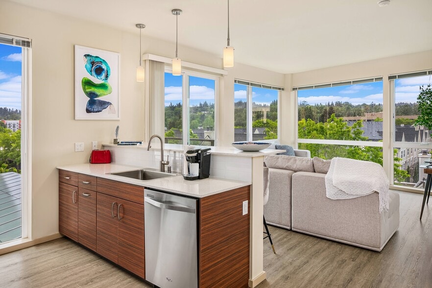Interior Photo - Bell River Trail