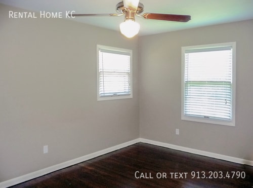 Building Photo - 5521 W 98th Pl