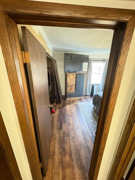 Building Photo - 2076 Chateau Ct