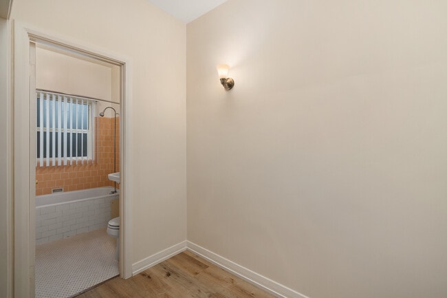 Building Photo - 4121 Halldale Ave