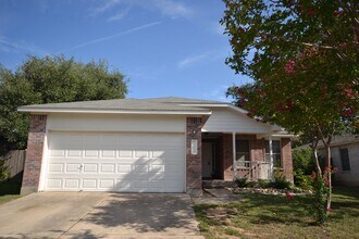 Building Photo - Cedar Park - 3 Bedroom 2 Bath in Carriage ...