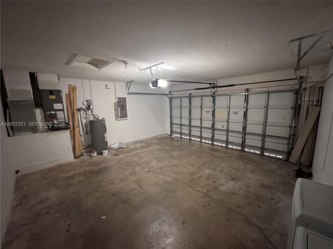 Building Photo - 1599 Palermo Dr