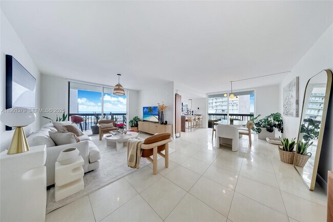 Building Photo - 2333 Brickell Ave