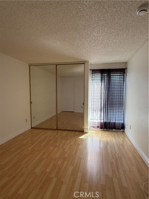 Building Photo - 898 Temple Terrace
