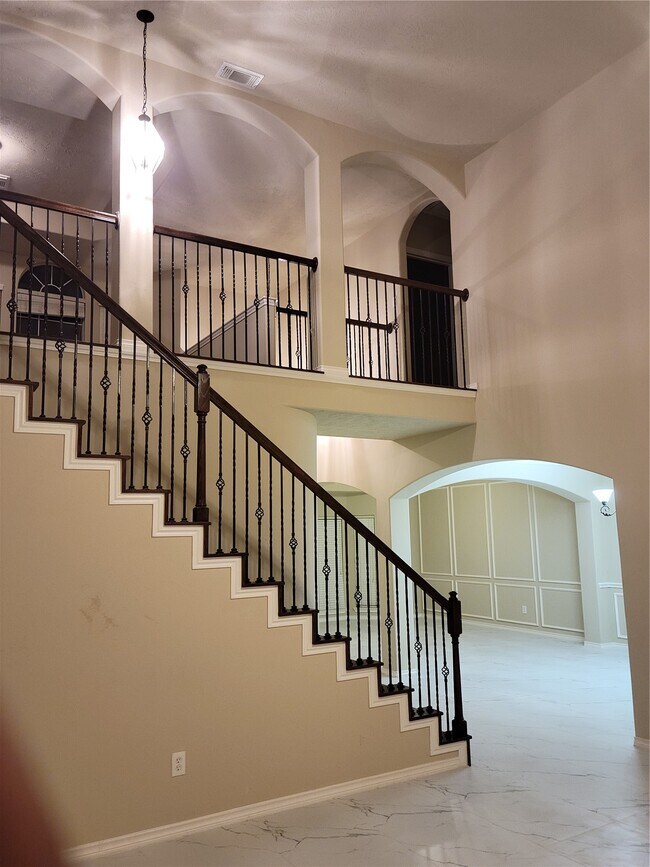 Building Photo - 11134 Sheldon Bend Dr