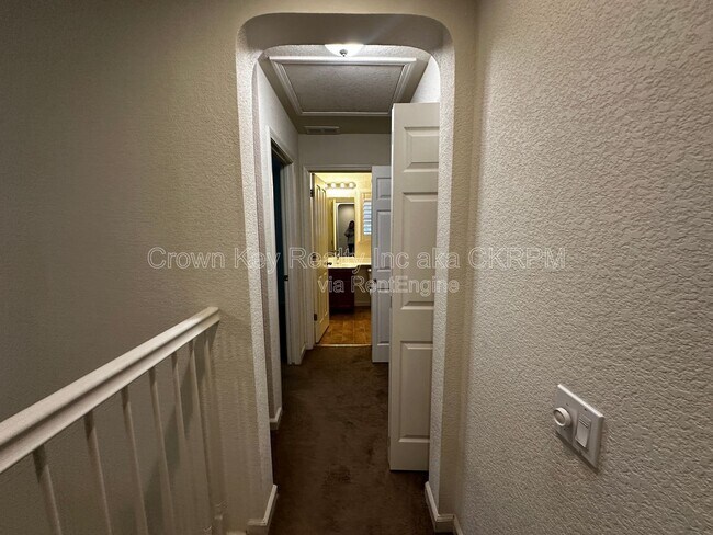 Building Photo - 2608 Greenleaf St