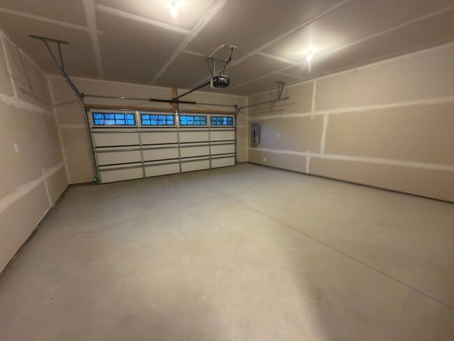 Building Photo - 3500-3504 W 90th St