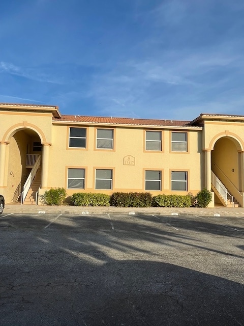 Building Photo - 15417 Bellamar Cir