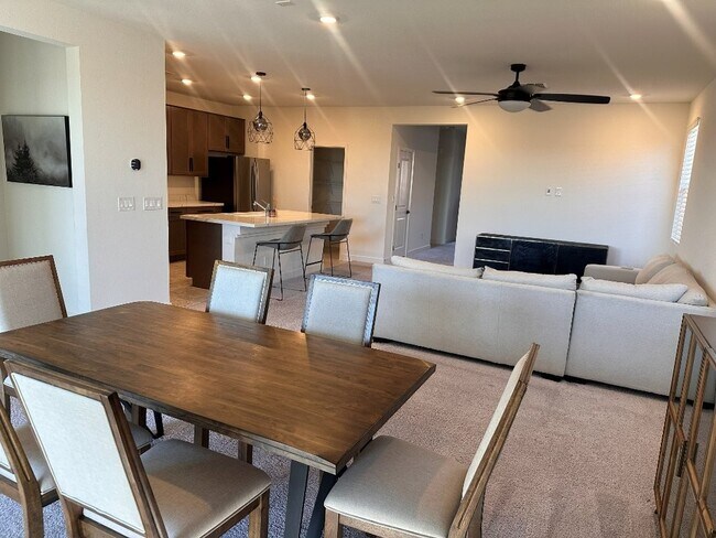 Building Photo - 10114 Blue Cereus St