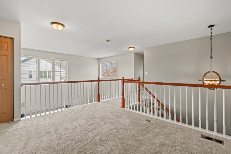 Building Photo - 259 Grand Ridge Rd