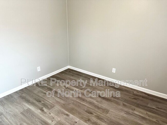 Building Photo - 1414 White St